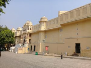 Taxi service in udaipur